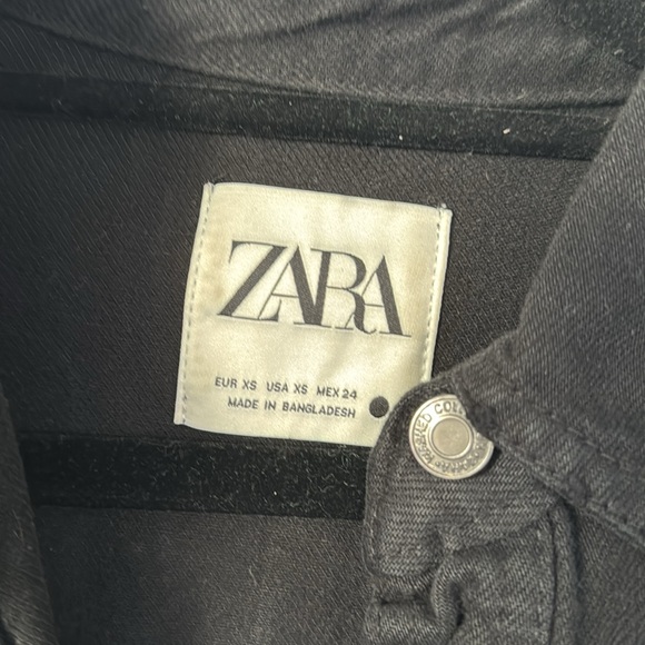 Zara Denim Shacket - Picture 3 of 4